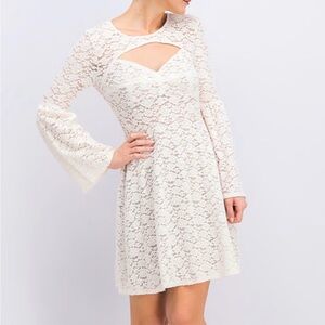 NWT BCBG MAXAZRIA Medina Bodycon Floral Lace A- Line Dress with Bell Sleeves